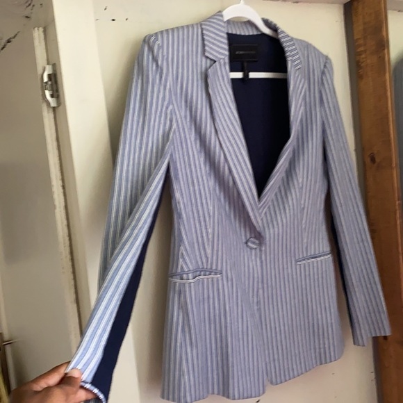 BCBGMAXAZRIA - Picture 3 of 6